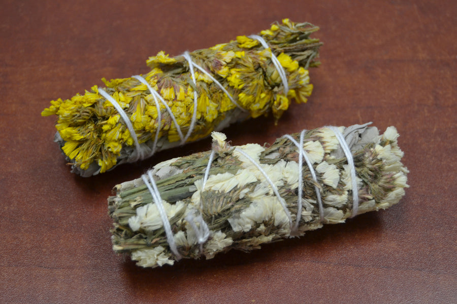 White & Yellow Sinuata Sage Bundle